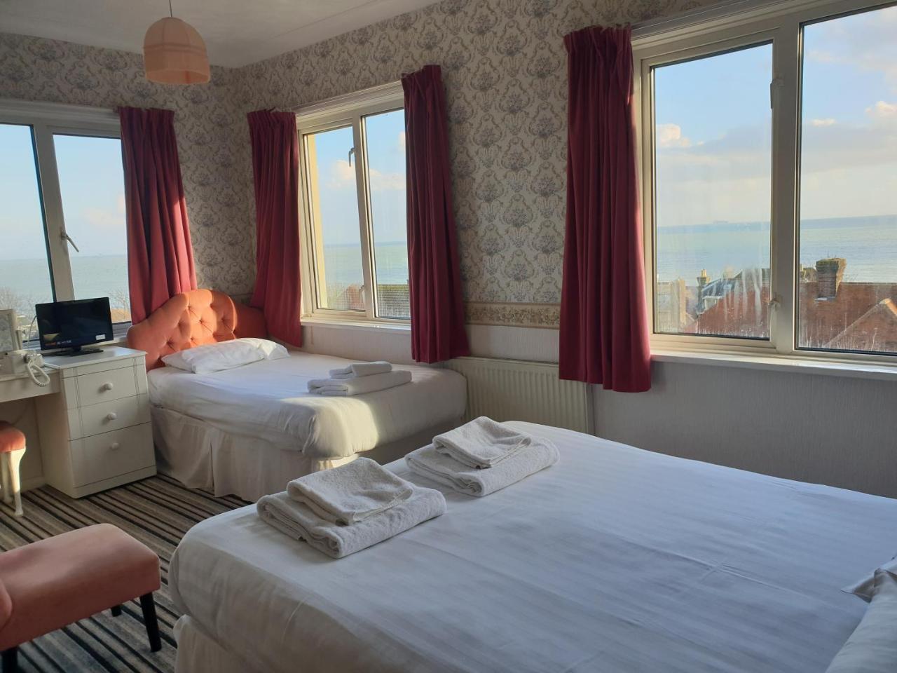 The Wight Bay Hotel - Isle Of Wight Sandown Eksteriør billede